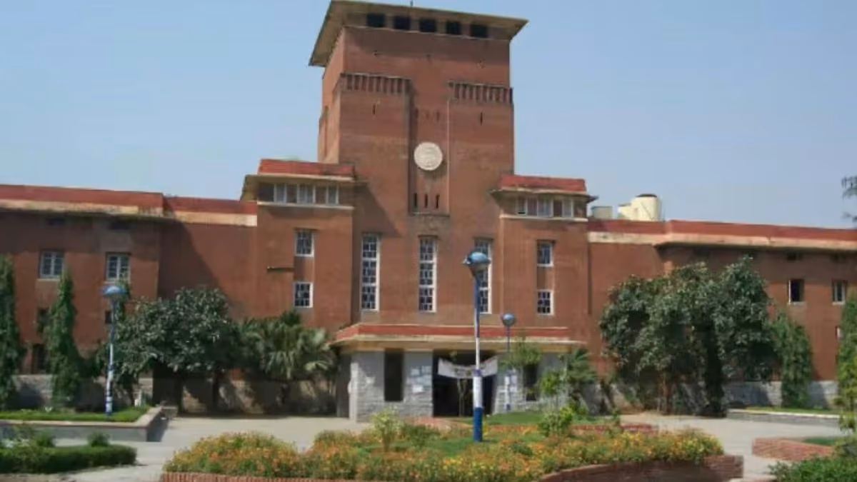 DU teachers strike over regularisation, grants; classes impacted across colleges