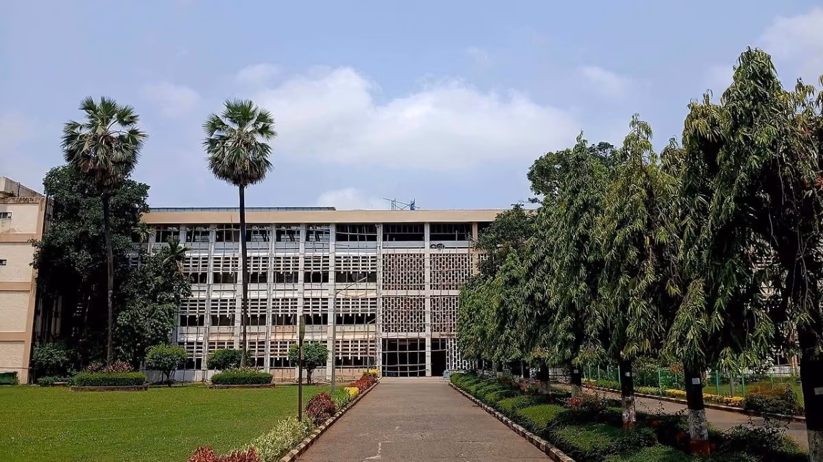 IIT Bombay, IISc, IBM collaborate to boost AI, quantum computing research